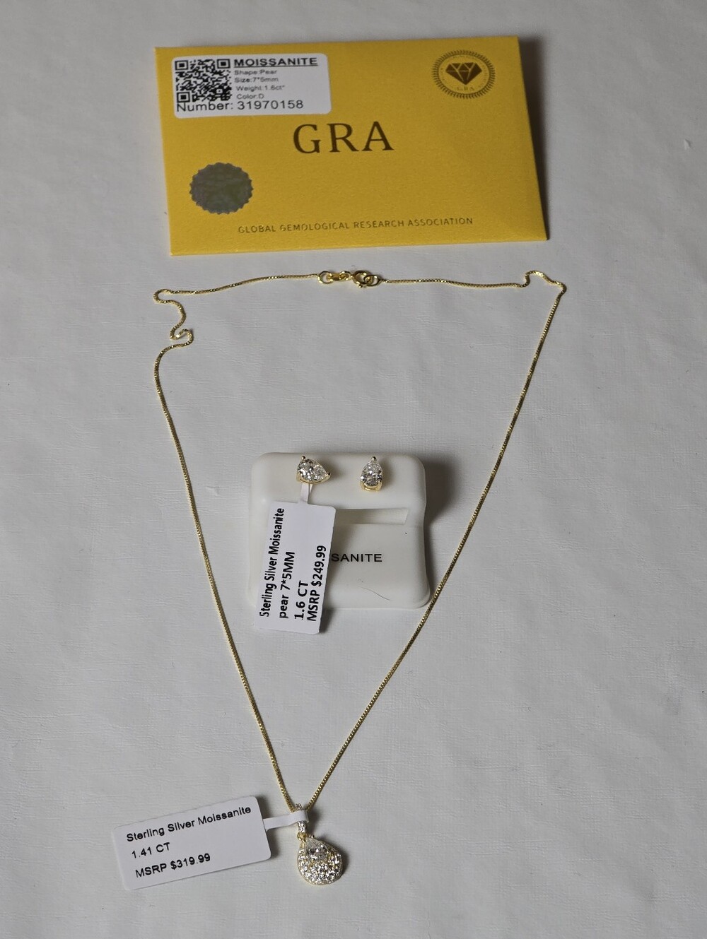 Source Unknown Gold-Tone Necklace and Moissanite Pendant with Matching Studs